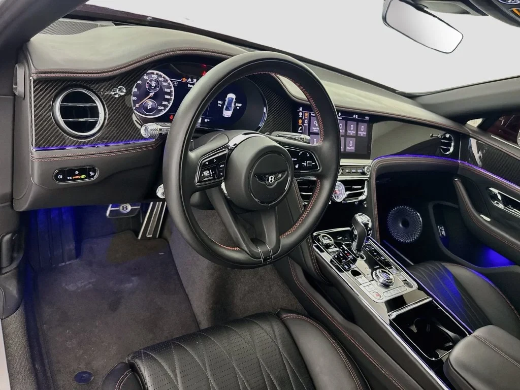 2022 Bentley Flying Spur V8 interior, dashboard, Beluga