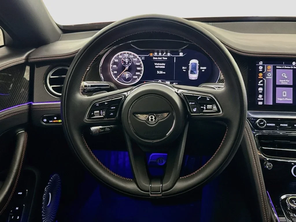 2022 Bentley Flying Spur V8 interior, dashboard, Beluga