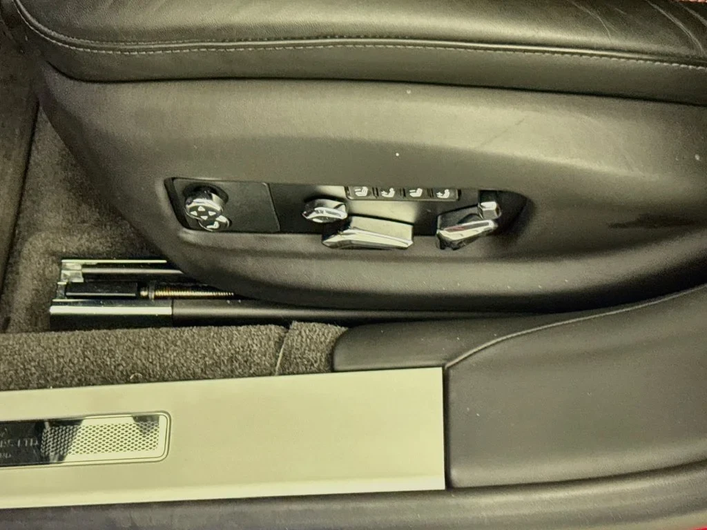 2022 Bentley Flying Spur V8 interior, door panel, Beluga
