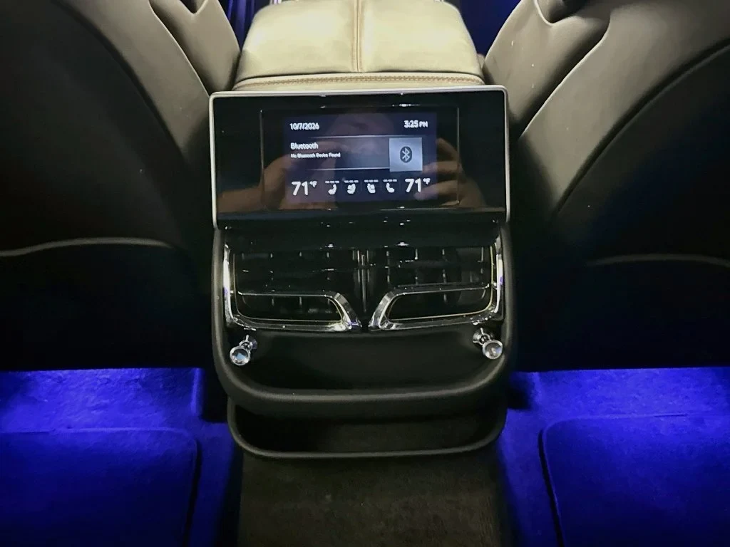 2022 Bentley Flying Spur V8 interior, Beluga
