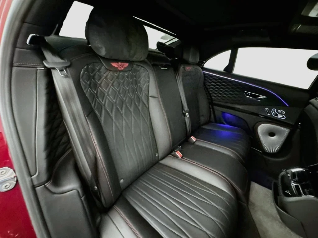 2022 Bentley Flying Spur V8 interior, seats, Beluga
