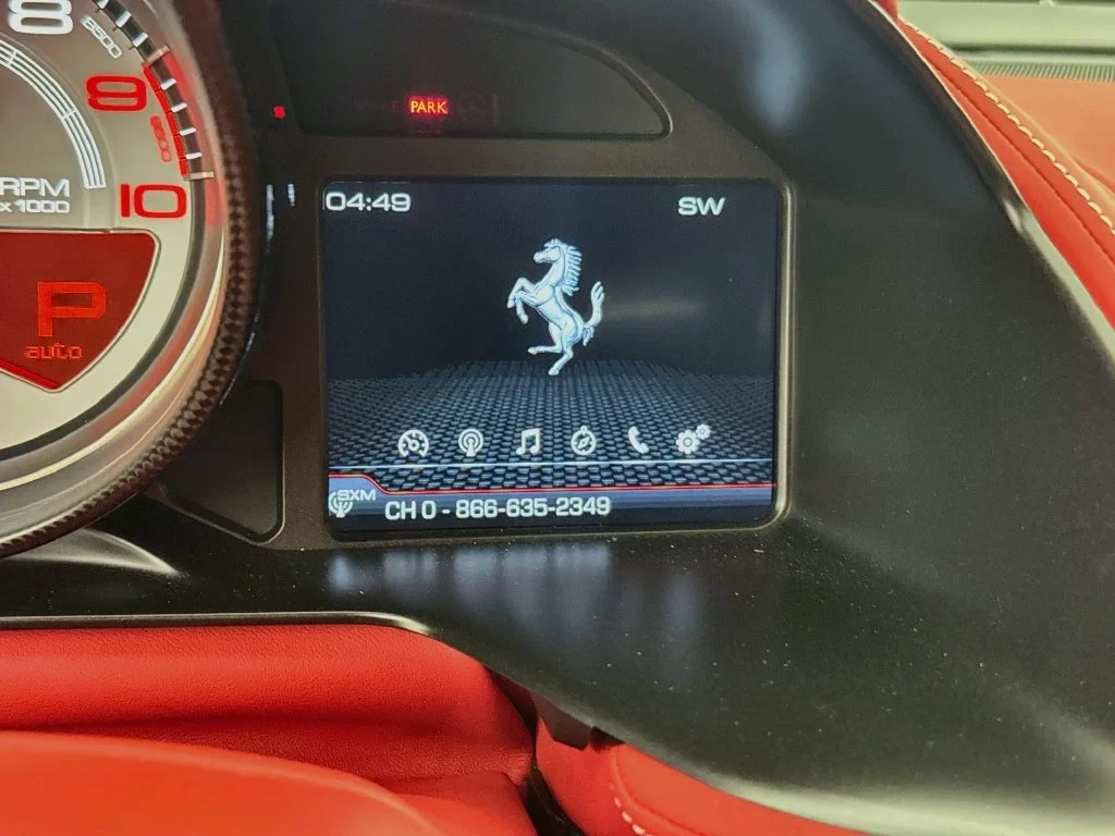 2022 Ferrari 812 GTS interior, Rosso Ferrari