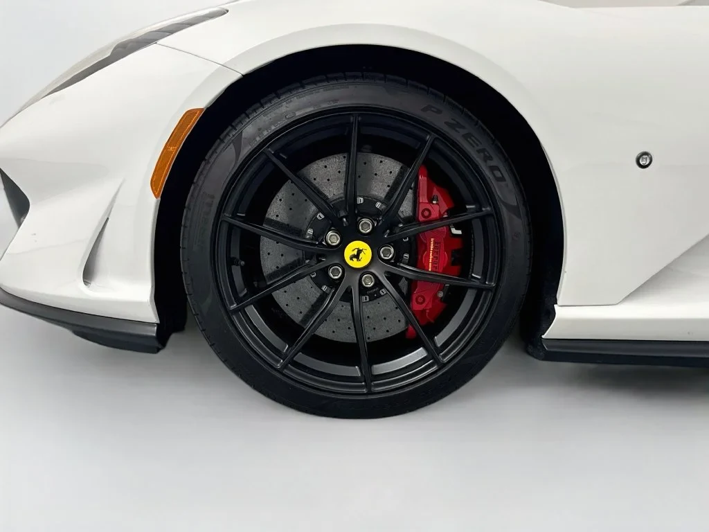 2022 Ferrari 812 GTS wheel
