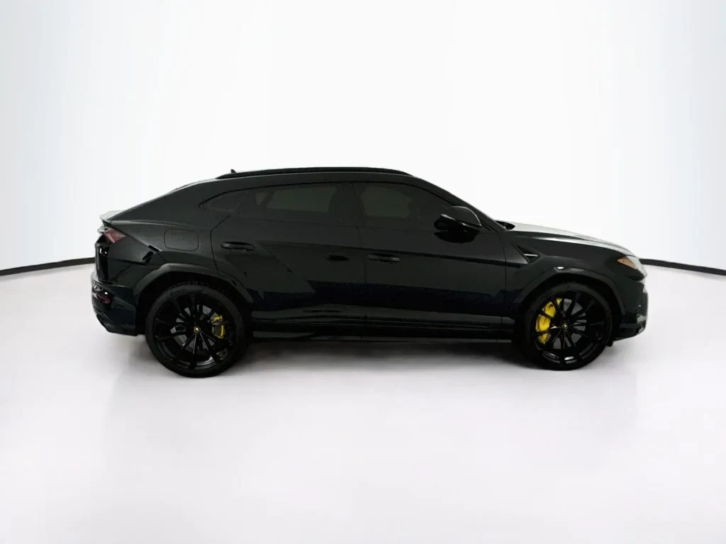 2022 Lamborghini Urus for sale, exterior, Black