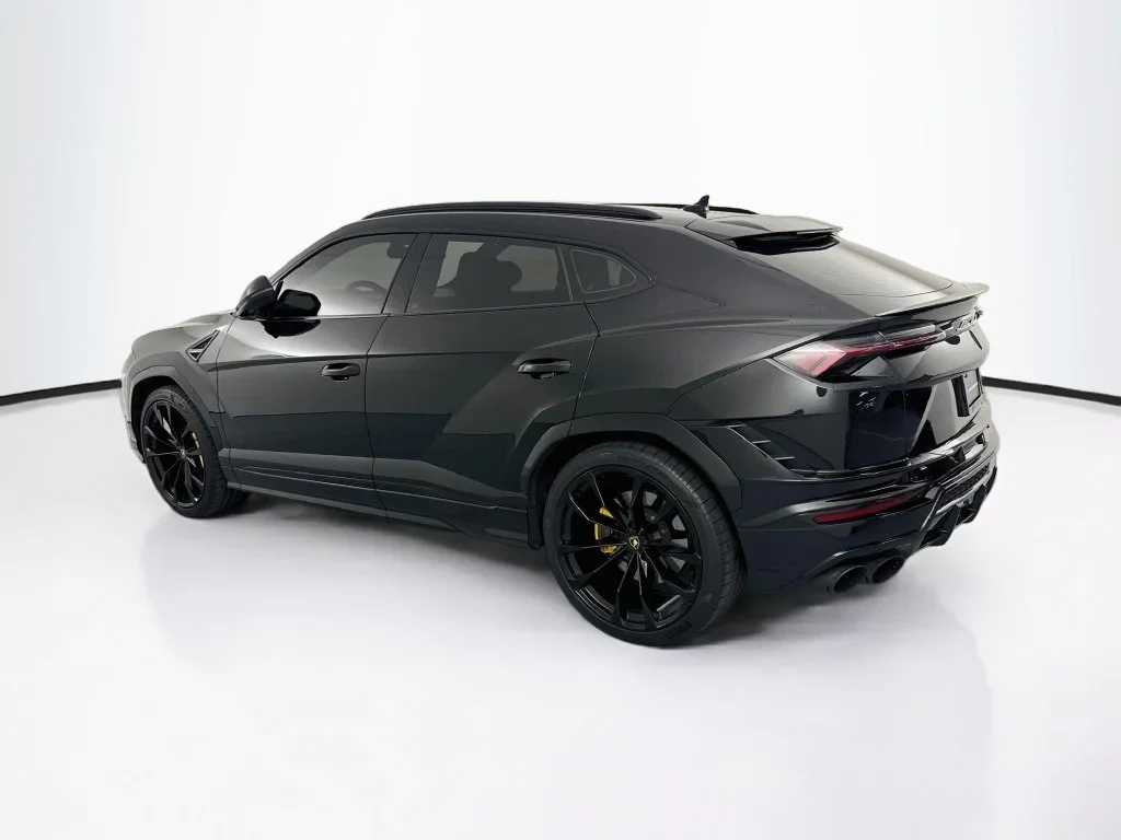 2022 Lamborghini Urus for sale, exterior, Black
