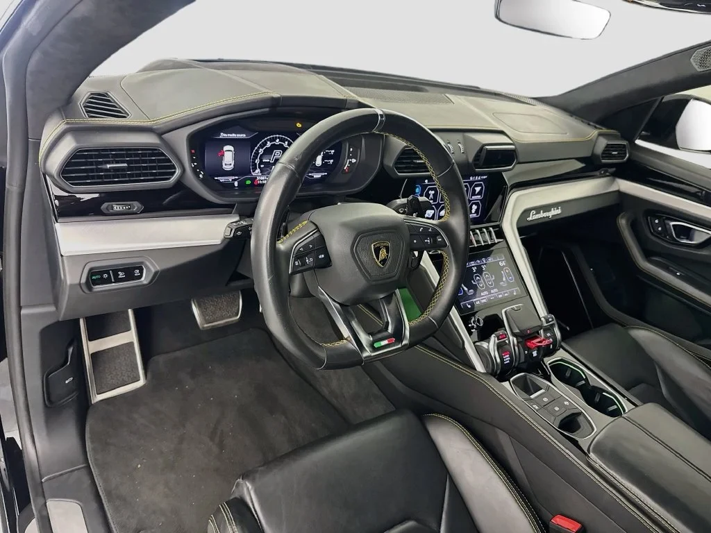 2022 Lamborghini Urus interior, dashboard, Nero Ade