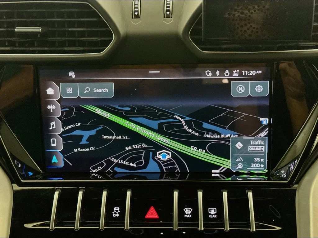 2022 Lamborghini Urus interior, Nero Ade