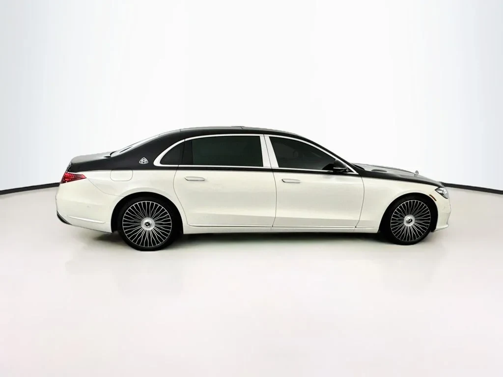 2022 Mercedes-Maybach S 580 for sale, exterior, White and black