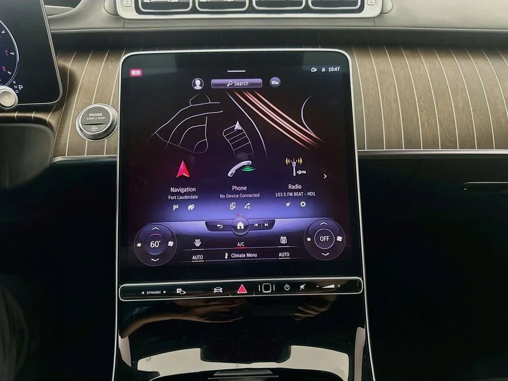 2022 Mercedes-Maybach S 580 interior, dashboard, Black Exclusive Nappa
