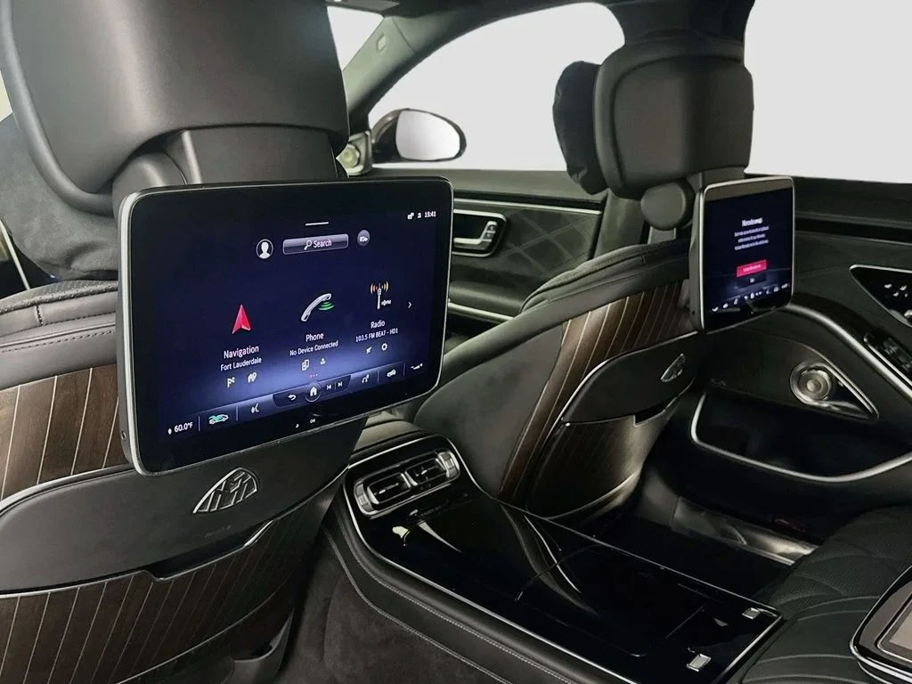 2022 Mercedes-Maybach S 580 interior, Black Exclusive Nappa