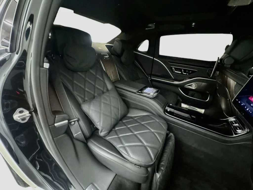 2022 Mercedes-Maybach S 580 interior, seats, Black Exclusive Nappa