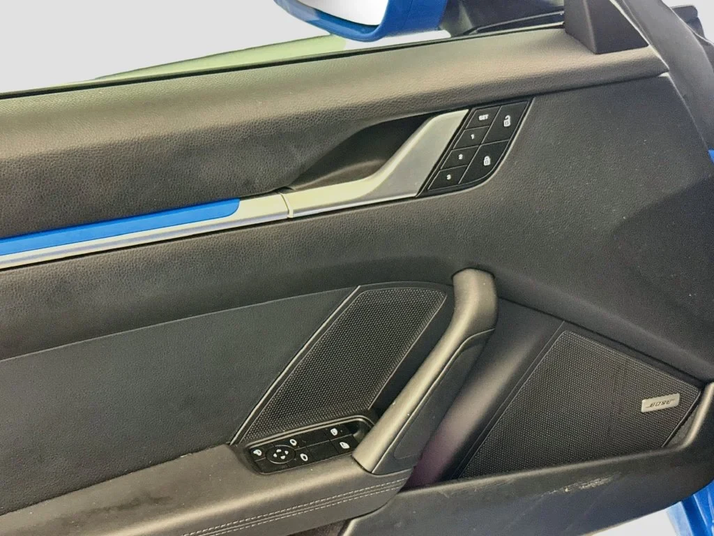 2022 Porsche 911 Carrera interior, door panel, Black