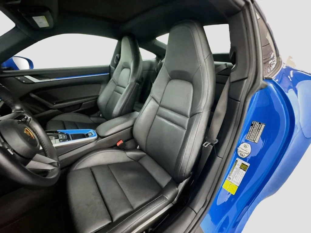 2022 Porsche 911 Carrera interior, seats, Black