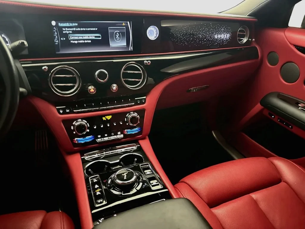 2022 Rolls-Royce Ghost interior, dashboard