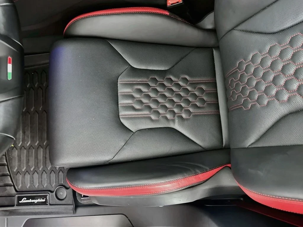 2023 Lamborghini Urus S interior, seats, Black, with red accents