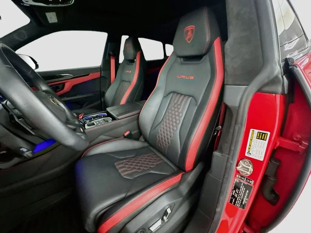 2023 Lamborghini Urus S interior, seats, Black, with red accents