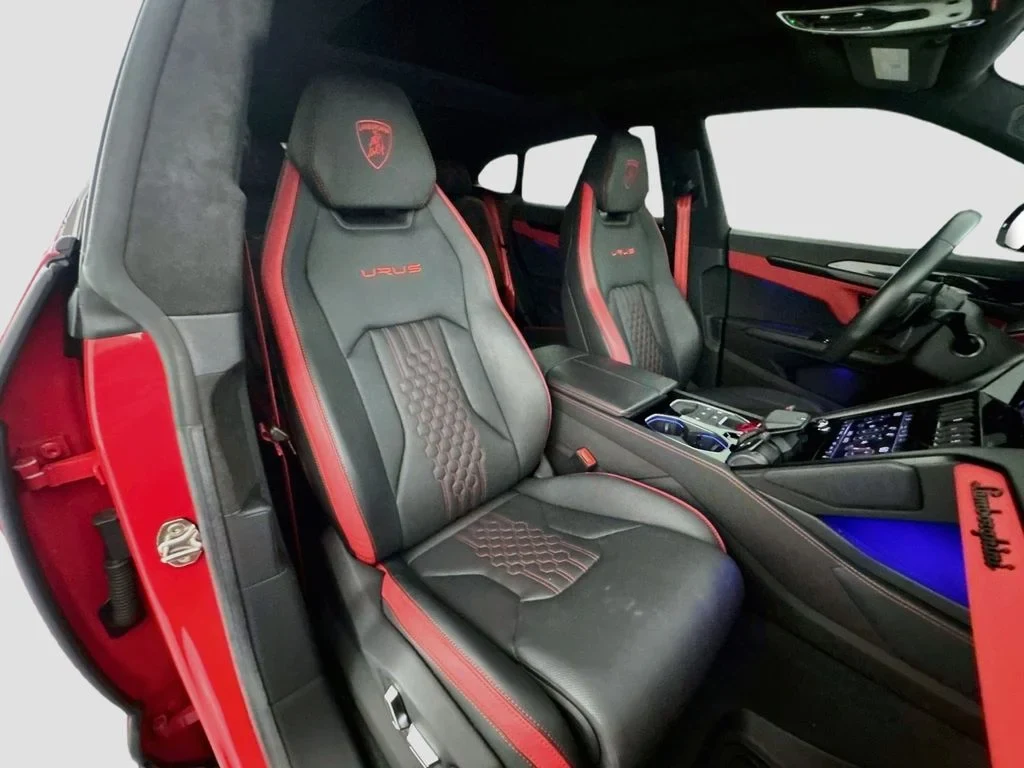 2023 Lamborghini Urus S interior, seats, Black, with red accents