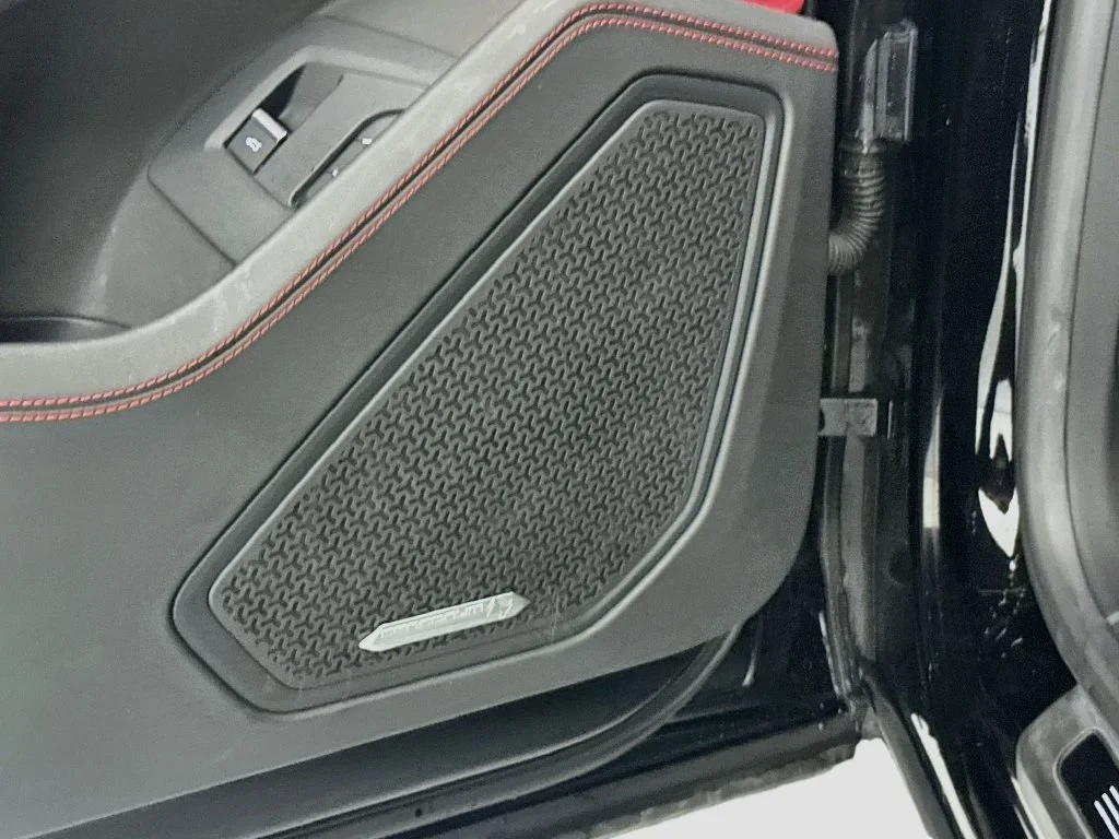 2023 Lamborghini Urus S interior, door panel, Nero Ade, with red accents