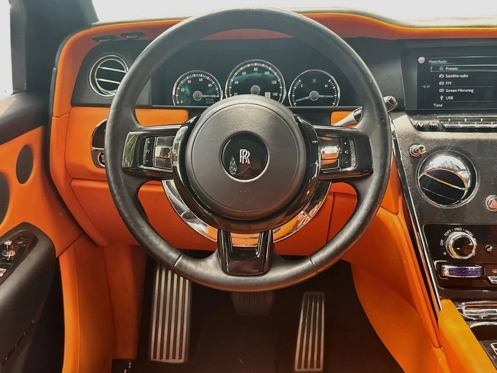 2023 Rolls-Royce Cullinan interior, Mandarin