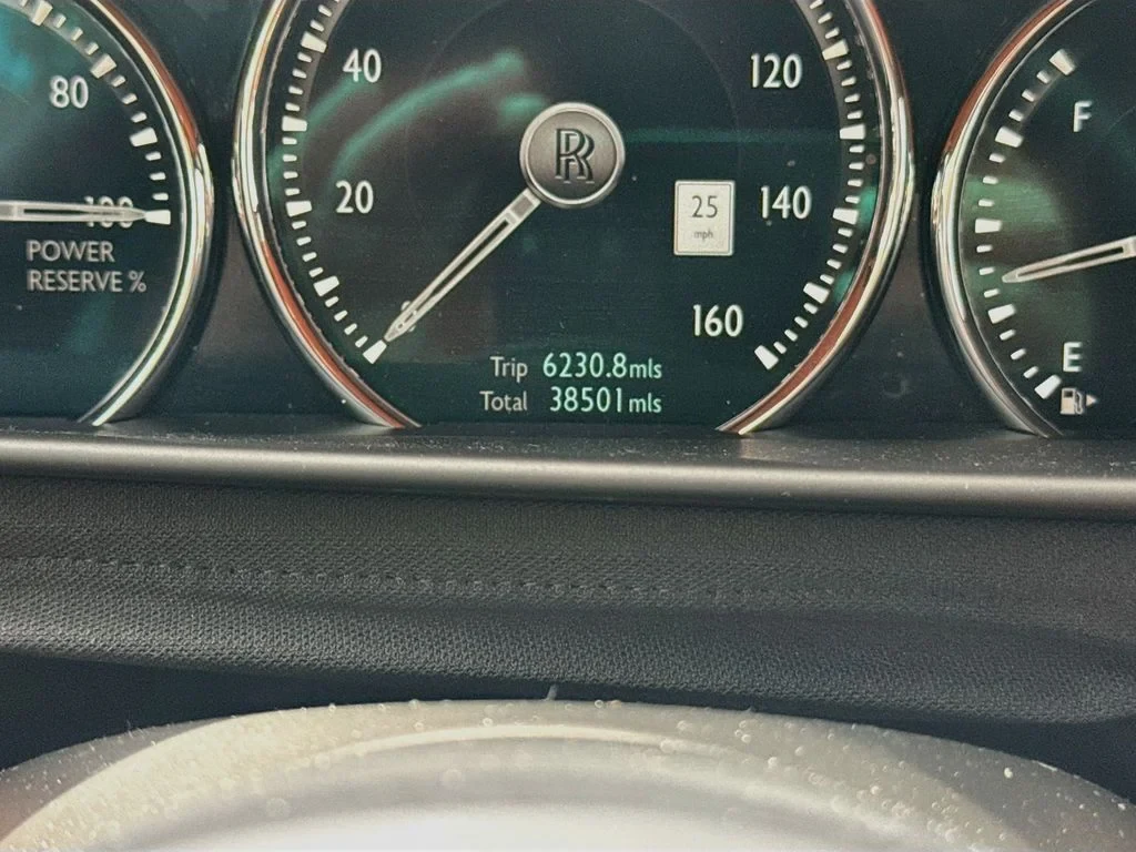 2023 Rolls-Royce Cullinan interior, Mandarin