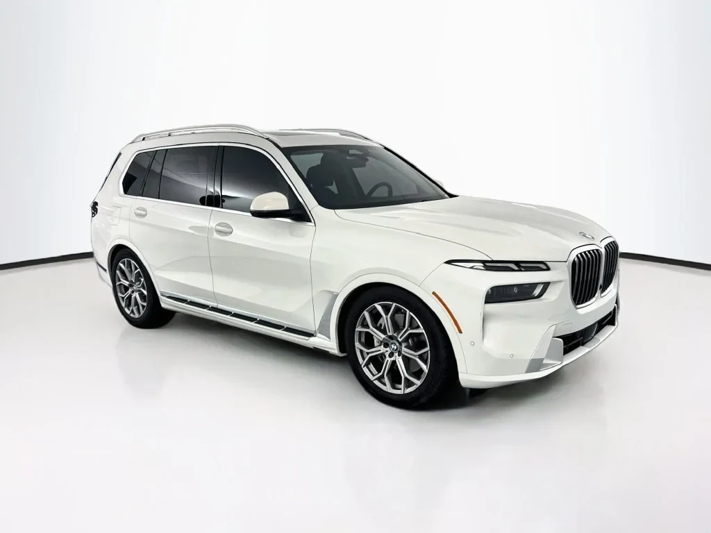 2024 BMW X7 xDrive40i for sale, exterior, White