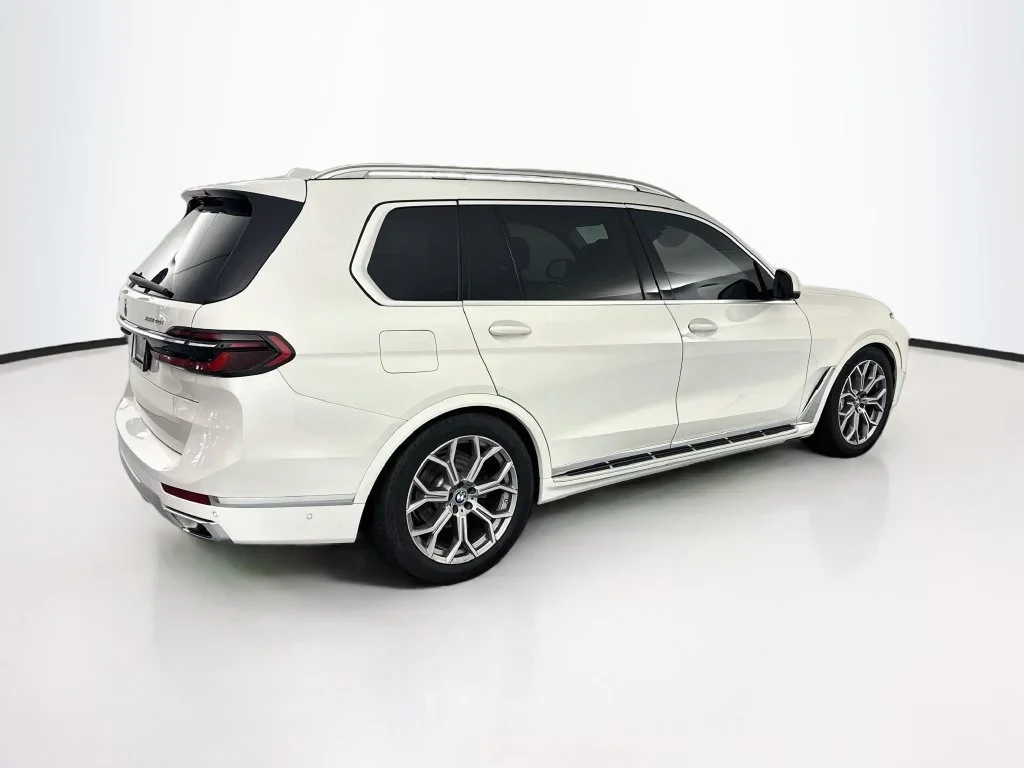2024 BMW X7 xDrive40i for sale, exterior, White