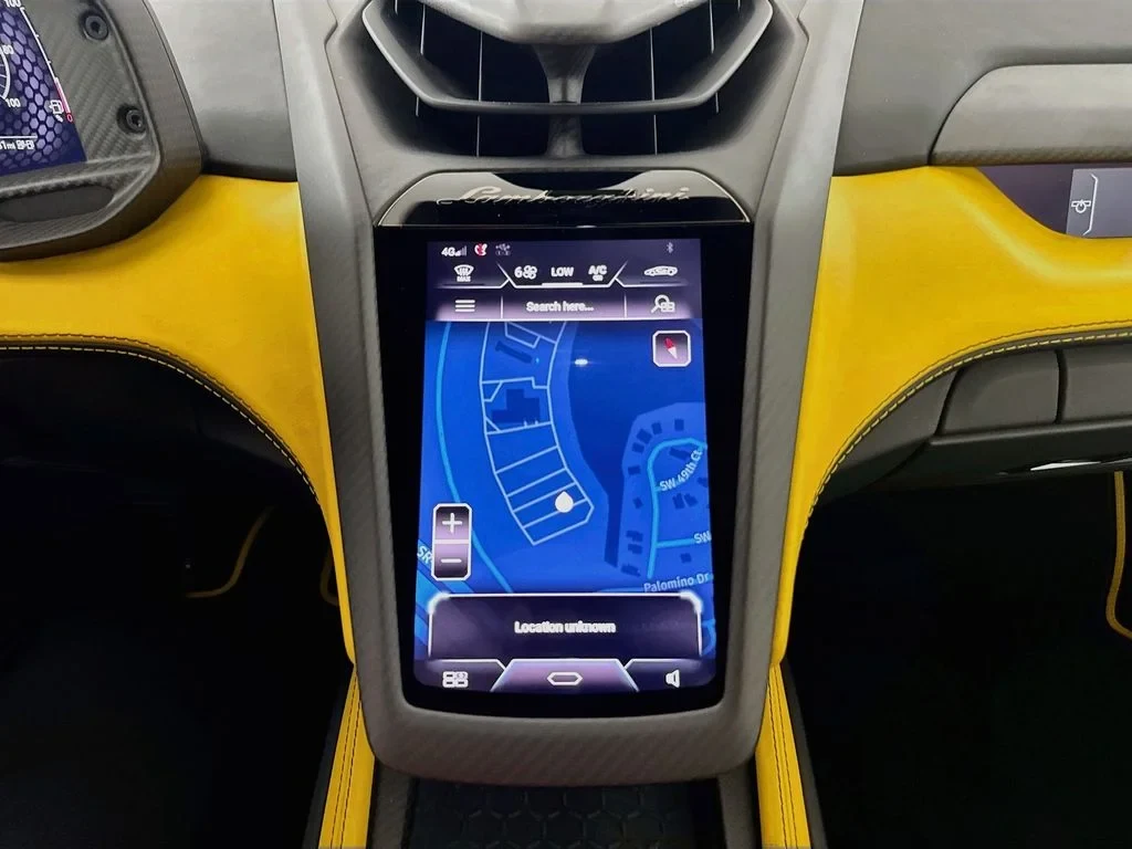 2024 Lamborghini Revuelto interior, Nero Ade