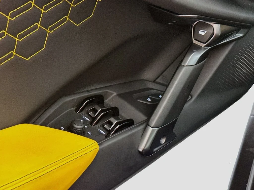 2024 Lamborghini Revuelto interior, Nero Ade