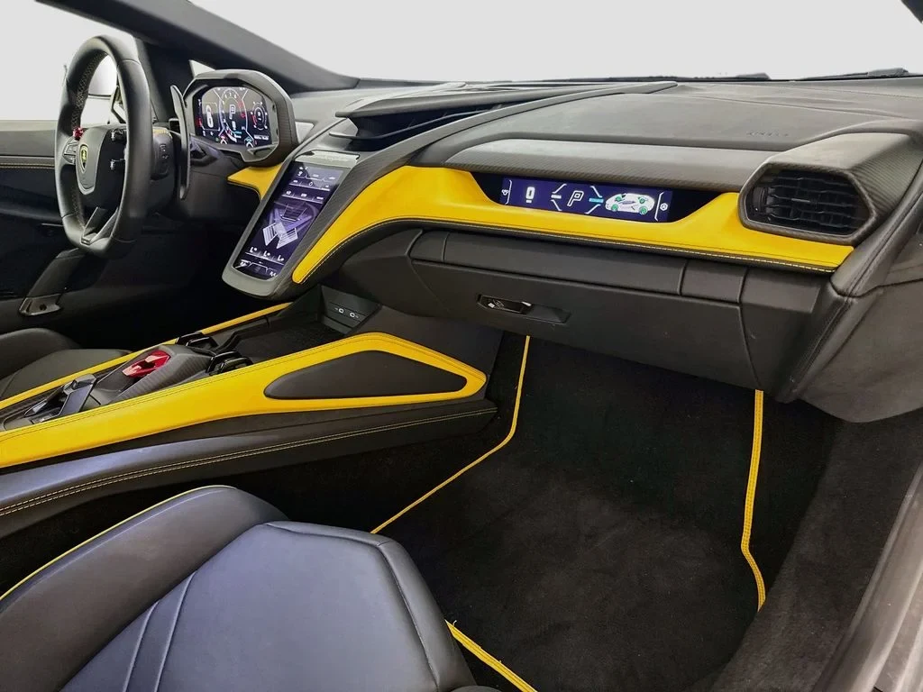 2024 Lamborghini Revuelto interior, Nero Ade