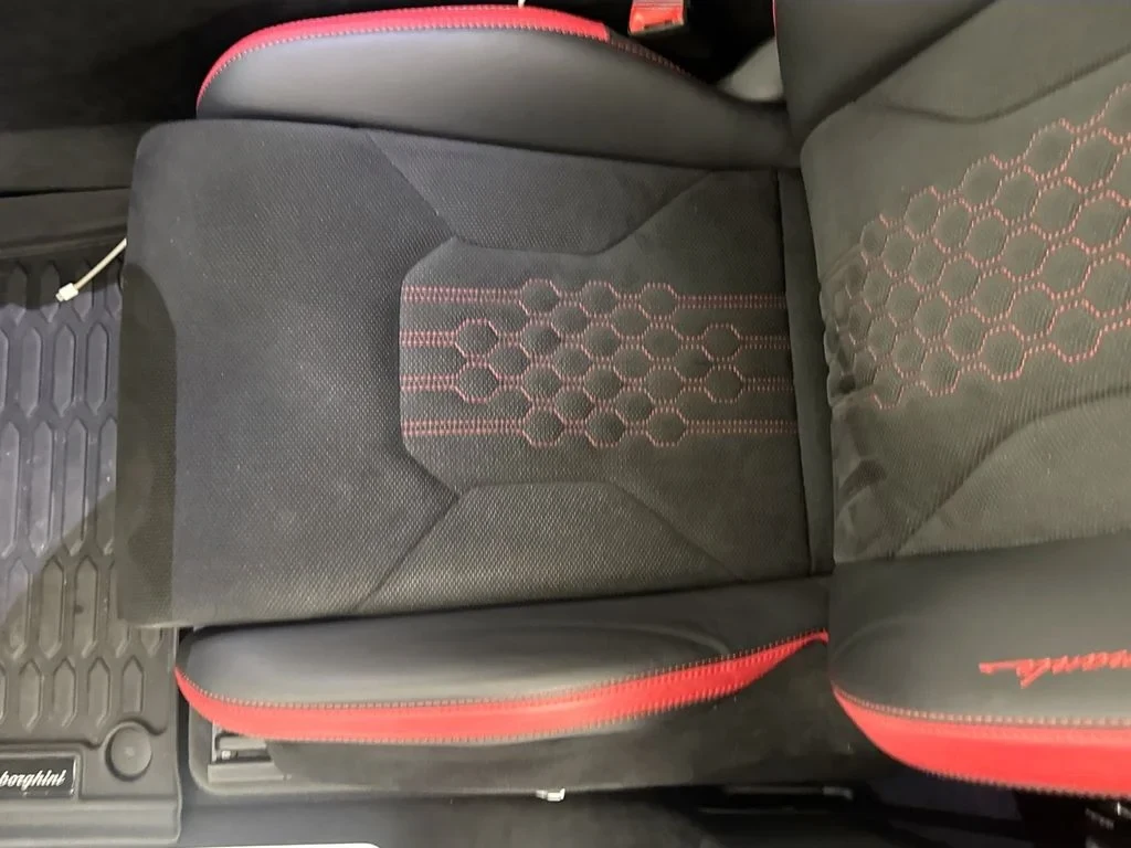2024 Lamborghini Urus Performante interior, seats