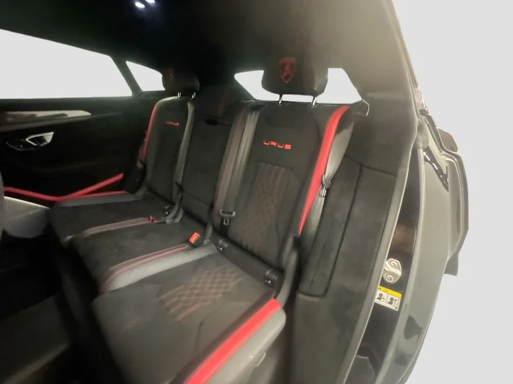 2024 Lamborghini Urus Performante interior, seats, Nero Ade Alcantara