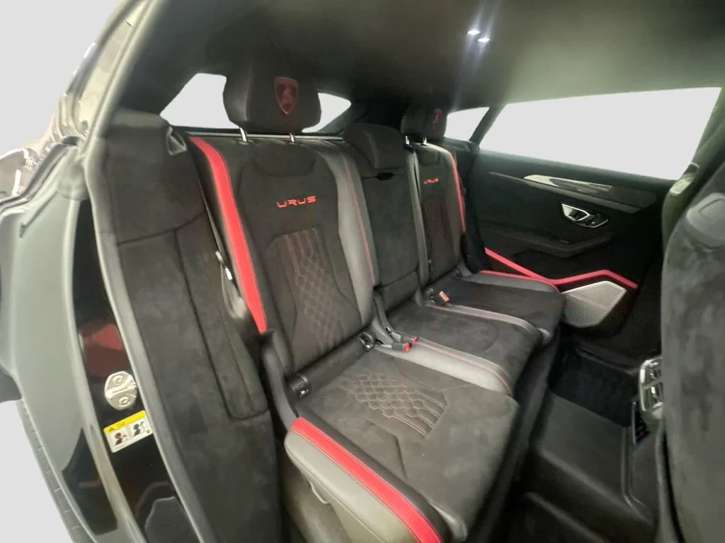 2024 Lamborghini Urus Performante interior, seats, Nero Ade Alcantara