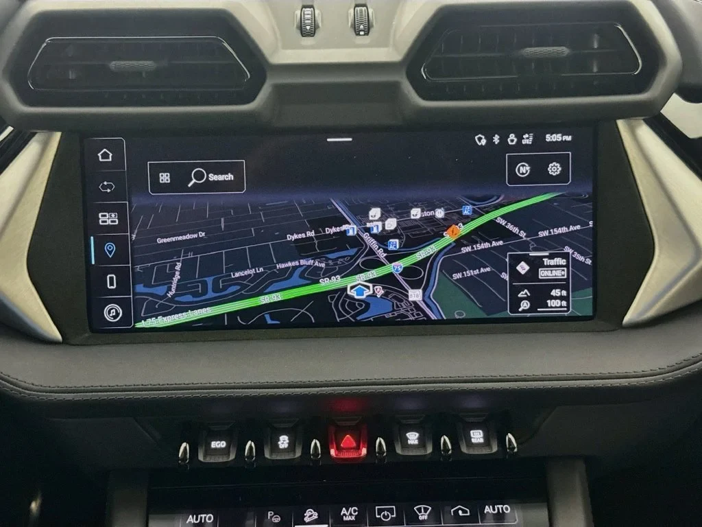 2025 Lamborghini Urus SE interior, Black