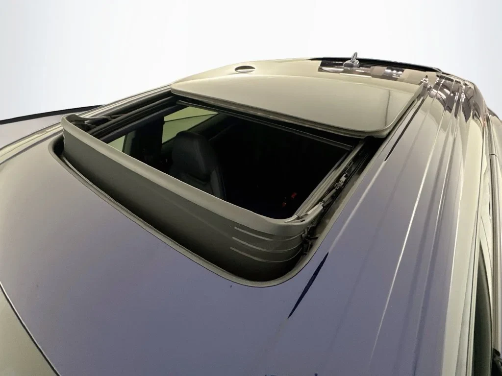 2025 Lamborghini Urus SE for sale, exterior, Blue
