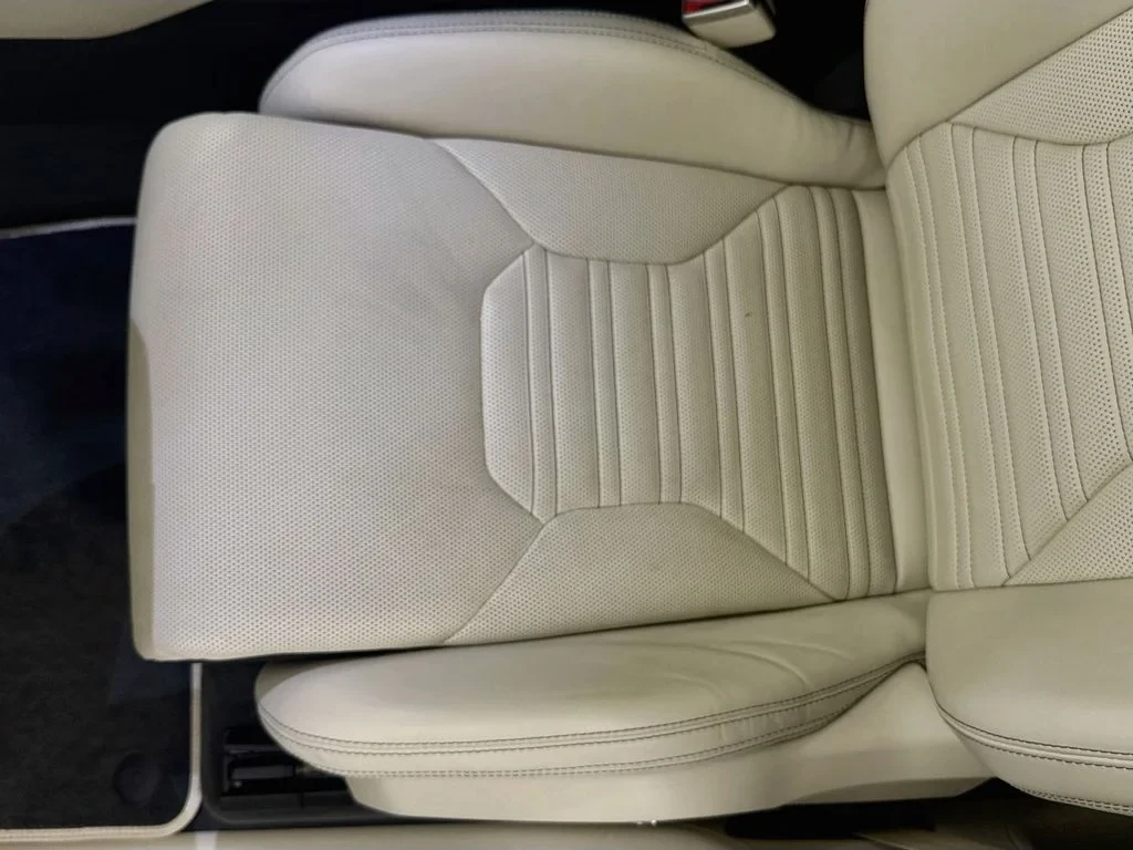 2025 Lamborghini Urus SE interior, seats