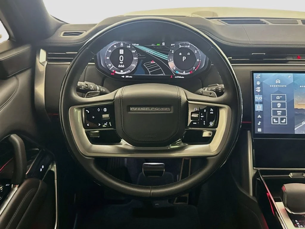 2025 Land Rover Range Rover P400 SE interior, dashboard, Ebony