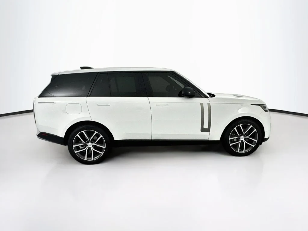 2025 Land Rover Range Rover P400 SE for sale, exterior, White