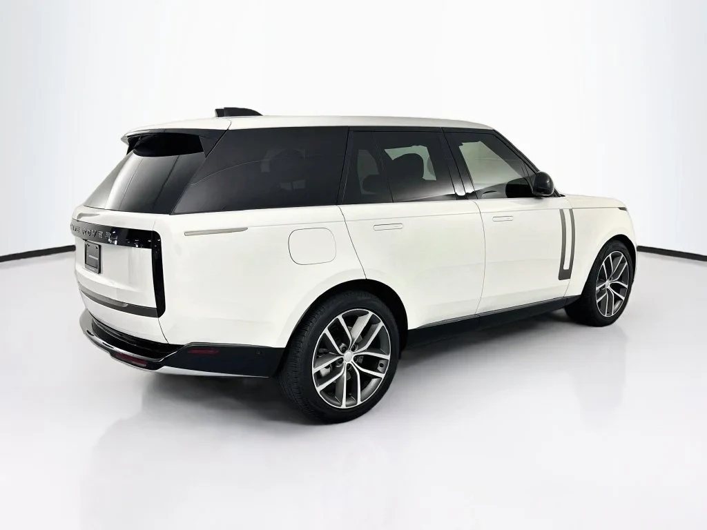 2025 Land Rover Range Rover P400 SE for sale, exterior, White