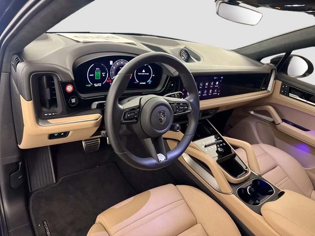 2025 Porsche Cayenne Turbo E-Hybrid Coupe interior, dashboard