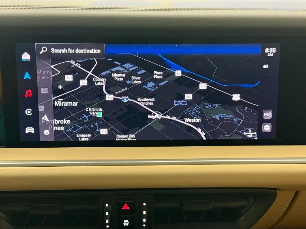 2025 Porsche Cayenne Turbo E-Hybrid Coupe interior