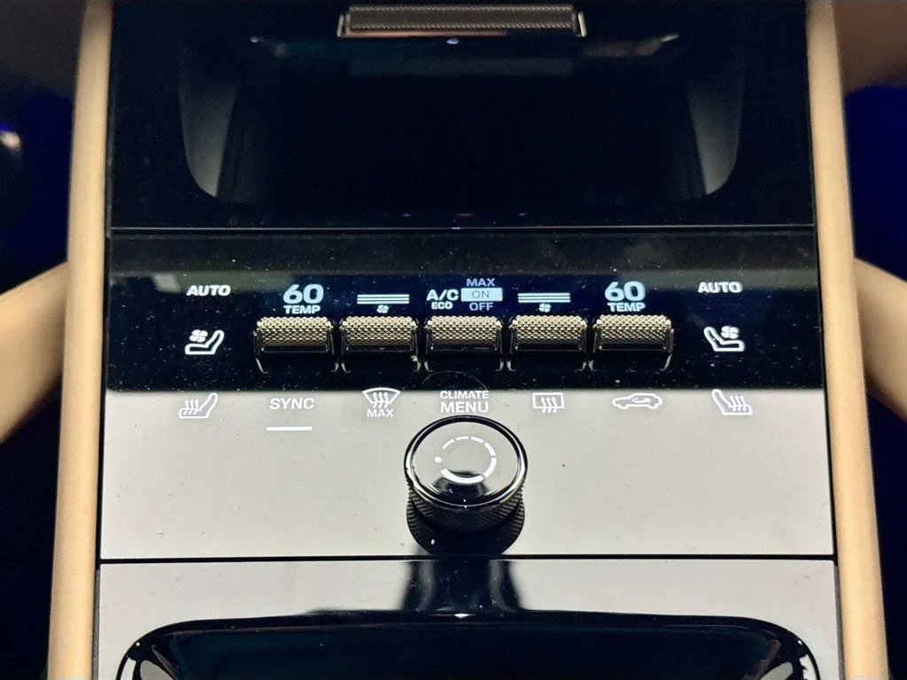 2025 Porsche Cayenne Turbo E-Hybrid Coupe interior, center console