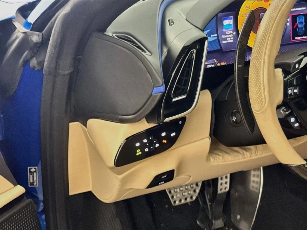 2026 Ferrari Roma Spider interior, door panel, Beige Tradizione