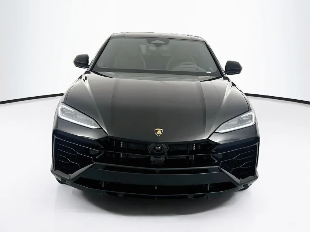 2026 Lamborghini Urus SE for sale, exterior, Black