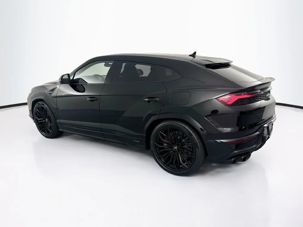 2026 Lamborghini Urus SE for sale, exterior, Black