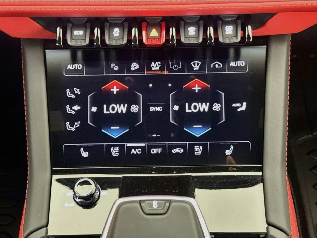 2026 Lamborghini Urus SE interior, Rosso Burgundy