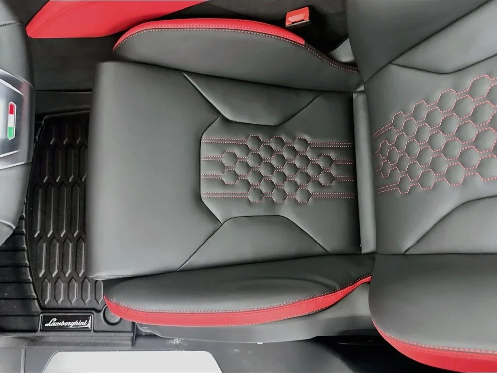 2026 Lamborghini Urus SE interior, seats, Rosso Burgundy