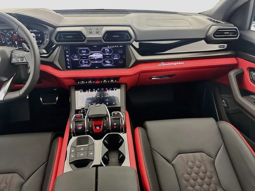 2026 Lamborghini Urus SE interior, Rosso Burgundy