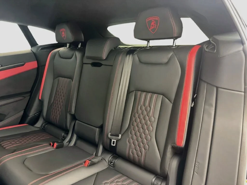 2026 Lamborghini Urus SE interior, seats, Rosso Burgundy