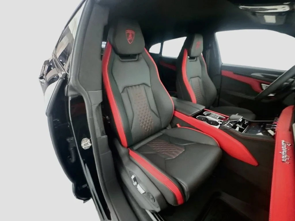 2026 Lamborghini Urus SE interior, seats, Rosso Burgundy