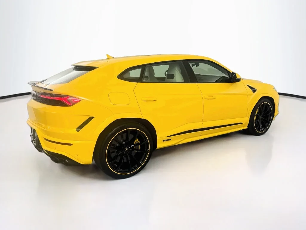 2026 Lamborghini Urus SE for sale, exterior, Yellow